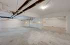 Spatiu comercial | 340 mp | Lift marfa | Curent electric trifazic