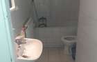 Dau in chirie apartament la casa doua camere plus una mica baie debara mobilat pt. birouri,curte acces auto,,ultracentral. - 3