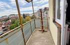 Apartament tip PB, 3 camere zona Nufarul