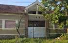 Casă cu 1 camere cu Teren 1500 Mp în Sâmbăta - 1