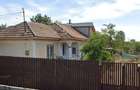 Casă cu 2 camere cu Teren 1400 Mp în Șerbănești