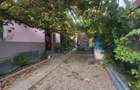 Casa cu gradina mare in Dostat , Alba