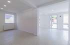 Spatiu comercial de inchiriat Parter, Parcare Proprietar