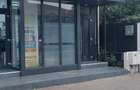 spa?iu comercial stradal