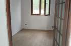 Inchiriez casa la 20 km de Pitesti pentru locuit,atelier,muncitori