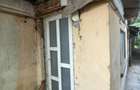 Casa demolabila, 76.21 mp, teren 287.50 mp, zona Catargiu - 2