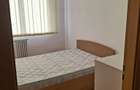 inchiriez apartament 3 camere - 7
