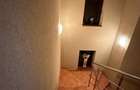 Vila de inchiriat Predeal 5 dormitoare, 5 bai, aproape de partie, gratar in curte