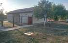 Vind casa la Hodoni, Jud Timi?,17km de Timi?oara,pret 69000 Euro - 2
