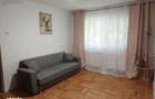 Inchiriez apartament 2 camere, zona Boul Rosu, centrala proprie