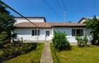 Casa 3 camere de vanzare in Campina