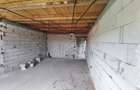 Duplex la rosu, 4400 mp teren, Siret - 6
