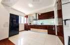 Apartament 3 camere - 2 bai, 83 mp, parcare si piscina Cosmopolis - 12