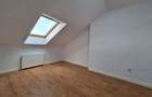 Persoana fizica vand apartament tip mansarda 3 dormitorare + living cu bucatarie open space - 2