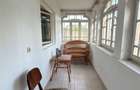 Casa individuala + cabana cu teren generos de vanzare - 2