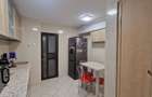 Apartament cu 3 camere decomandat în Piața Centrală - 4