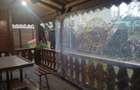 inchiriez apartament 3 camere+terasa, semidecomandat, parter vila, zona km 5, 400 euro luna