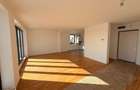 Apartament 3 camere Sisesti-Lake View - 9
