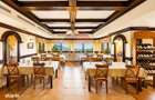 Proprietate hoteliera de lux, locatie unica - Pestera, Moieciu
