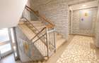 Garsoniera superba cu vedere la apus, bloc 2000, spatii renovate
