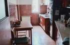 Apartament cu 4 camere semidecomandat în Victoriei