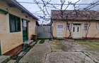 Casă cu 4 camere în Șomoșcheș