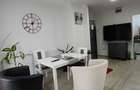 vand apartament 4 camere zona centru Resita - 2