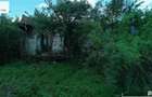 Vand loc de casa (casa demolabila) in sat Stejareni, comuna Danes, la 10km de Sighisoara. - 2