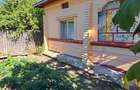 Casa cu garaj ?i teren generos, ideala pentru familie - 2