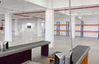 Inchiriez spa?iu comercial 1.050 m , fost magazin MERE, Buzau (E85)