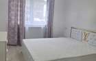 Vand schimb apartament 2 camere - 1