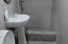Inchiriez apartament in regim hotelier . - 2