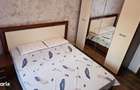 3 camere semidecomandate Str.Miron Costin