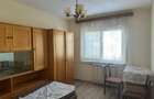 Inchiriez apartament 3 camere in Decebal