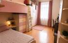 Casa 3 camere, 97 mp(etaj 1) + 2 spatii anexe in aceeasi curte