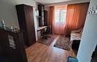 Garsoniera Poitiers,Siraj