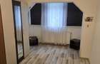 Ofer spre inchiriere apartament 3 camere, confort 1, decomandat.