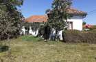 Casa cu teren ?i anexe - 9