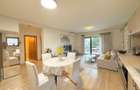 Apartament cu 3 camere, terasa, gradina, curte privata - 4