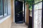 De VANZARE apartament , curte comuna cu 3 ap. ZONA DECEBAL
