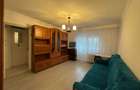 Inchiriez apartament 3 camere, 55 mp, mobilat, etaj 2, zona centrala