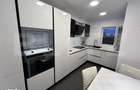 Apartament 3 camere, decomandat, parcare, zona UMF - 1