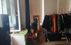Se oferă spre vânzare o casă cu două nivele situată în Piața Victoriei - 5