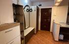 Bld. Traian zona Unicredit Ap. 4 camere, et. intermediar - 2