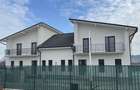 Casa tip duplex 4 camere curte 190 mp zona Mohu Selimbar