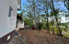 Casa de vanzare, 207 mp, 6000 mp teren, zona Coltesti