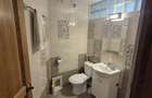 Apartament la casa, 4 camere in Schei