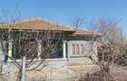 Casă cu 5 camere cu Teren 1300 Mp în Vieru - 2