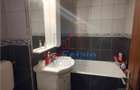 Camera de inchiriat in Apartament cu 3 camere decomandat cu 2 bai
