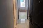 Apartament cu 2 camere semidecomandat în Traian